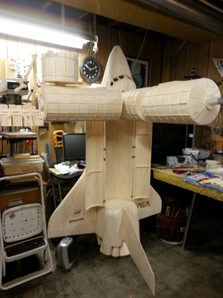 Illustration for article titled Man makes giant 13.4-foot-long space station with 282,000 matchsticks